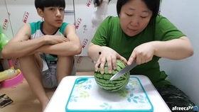 母子性吃瓜,揭秘家庭中的甜蜜“瓜”事