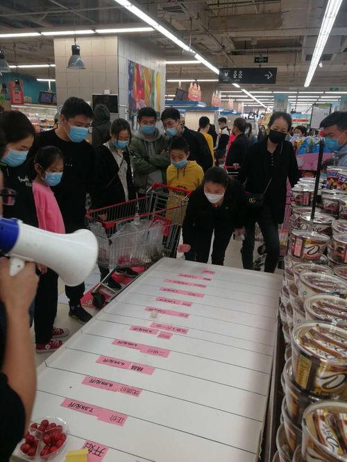 夏日吃瓜挑战商场,挑战吃瓜达人！商场瓜果盛宴等你来战！