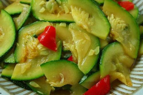 炒着吃的黑瓜,美味与营养的完美融合