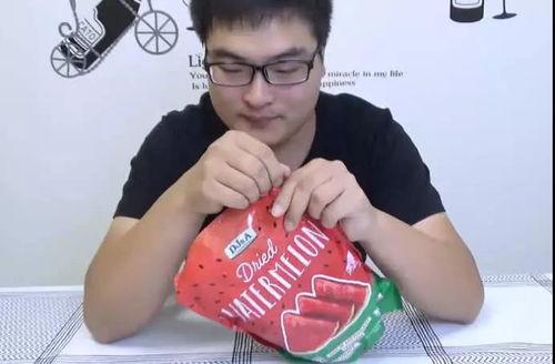 吃瓜小哥在巴盟,吃瓜小哥揭秘当地美食与文化