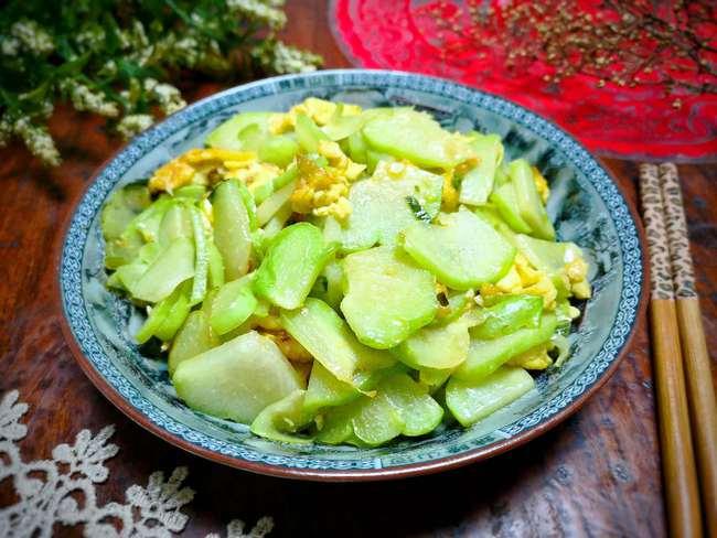 秋瓜怎么炒菜吃,美味炒菜食谱大集合