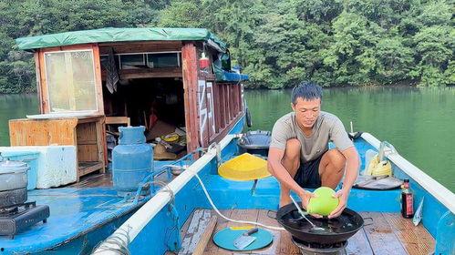吃瓜船拍的视频,吃瓜船拍揭露娱乐圈幕后真相