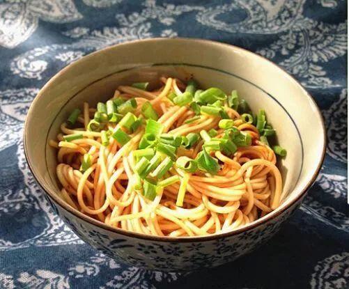 中午吃面晚上吃瓜